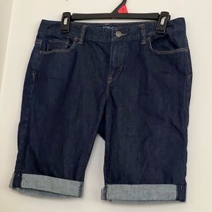 Ann Taylor Loft Modern denim Shorts Size 6